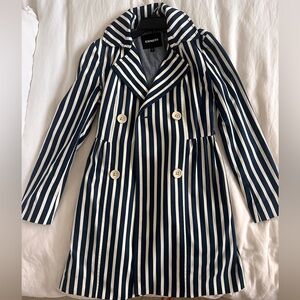 Express Sz Small Women’s Fashion Trenchcoat